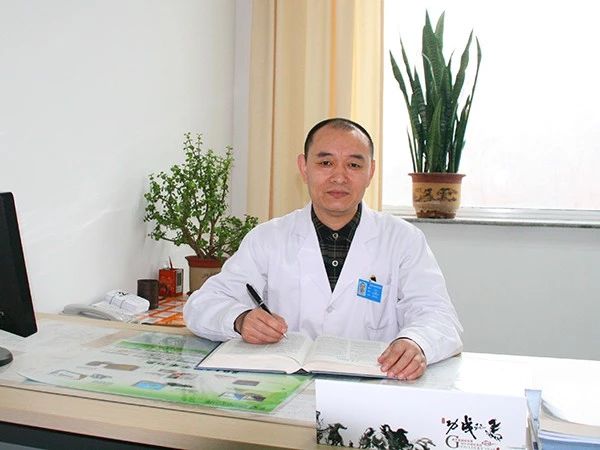 【携手】“舍小家，为大家”，夫妻共同守护“康宁家园”（二）